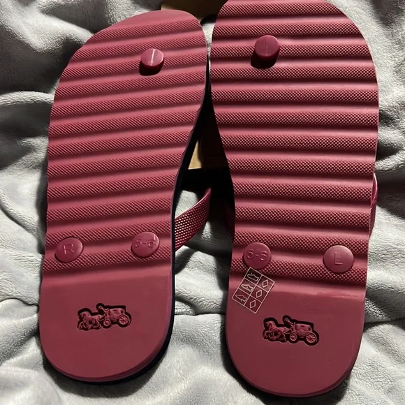 COACH FLIP FLOP SANDALS - Picture 4 of 5